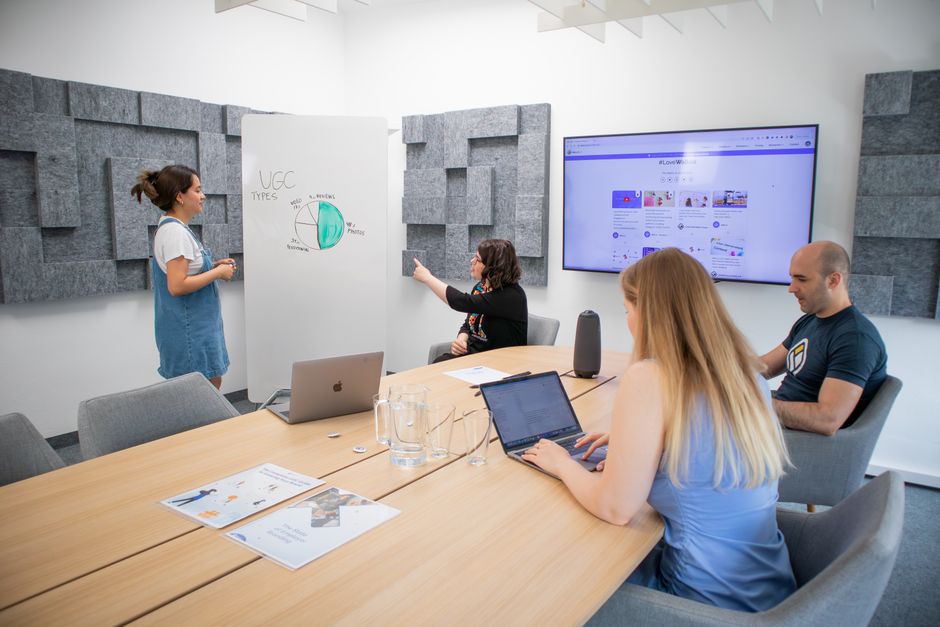 Hintergrundform für UX/UI Design Ausbildung